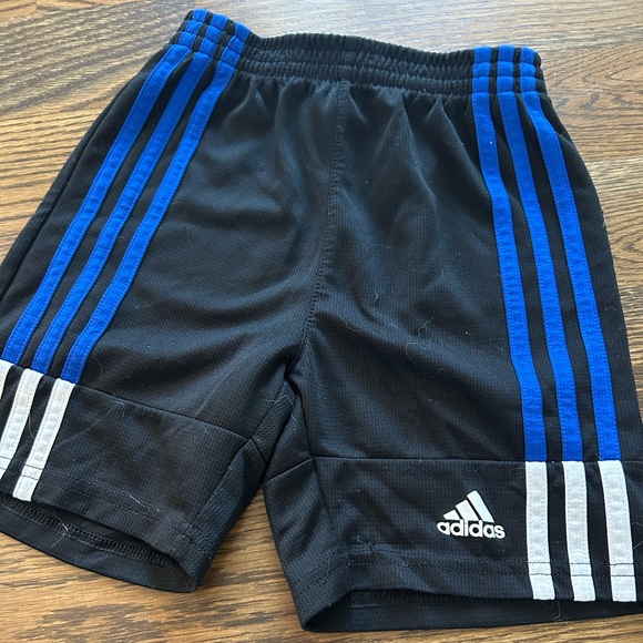 Adidas boys athletic shorts size 6 - Picture 1 of 3